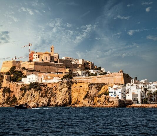 Kobiety w muzyce tradycyjnej Tunezji