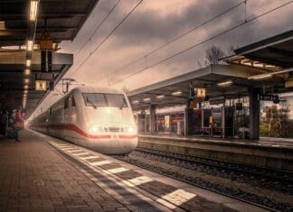 Soki z granatu, pomarańczy i daktyli – naturalna słodycz